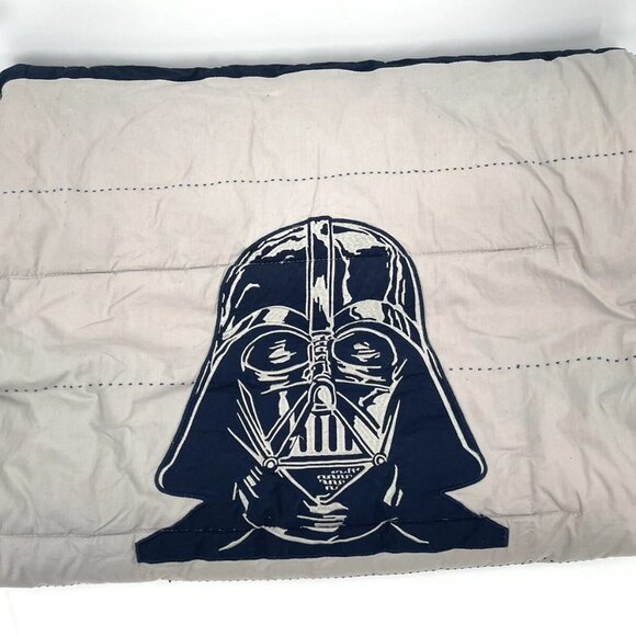 Pre-Loved Star Wars Darth Vader Sleeping Bags in Excellent Condition - Picture 1 of 8